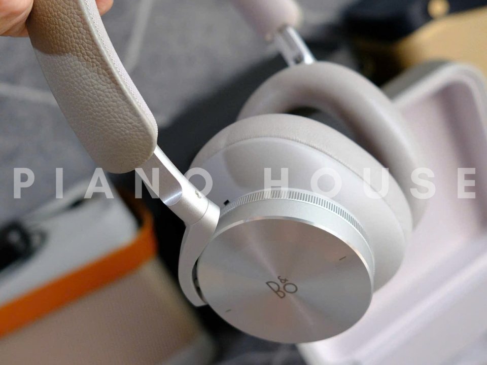 Cận cảnh Tai Nghe B&O Beoplay H95 Grey Mist (Open Box 99%) tại Piano House